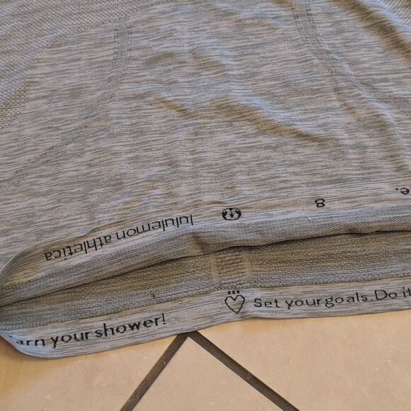 Lot Of 2 Lululemon Swiftly Tech Racerback Rosemary Green And Neo Mint Size 8 - Picture 3 of 14